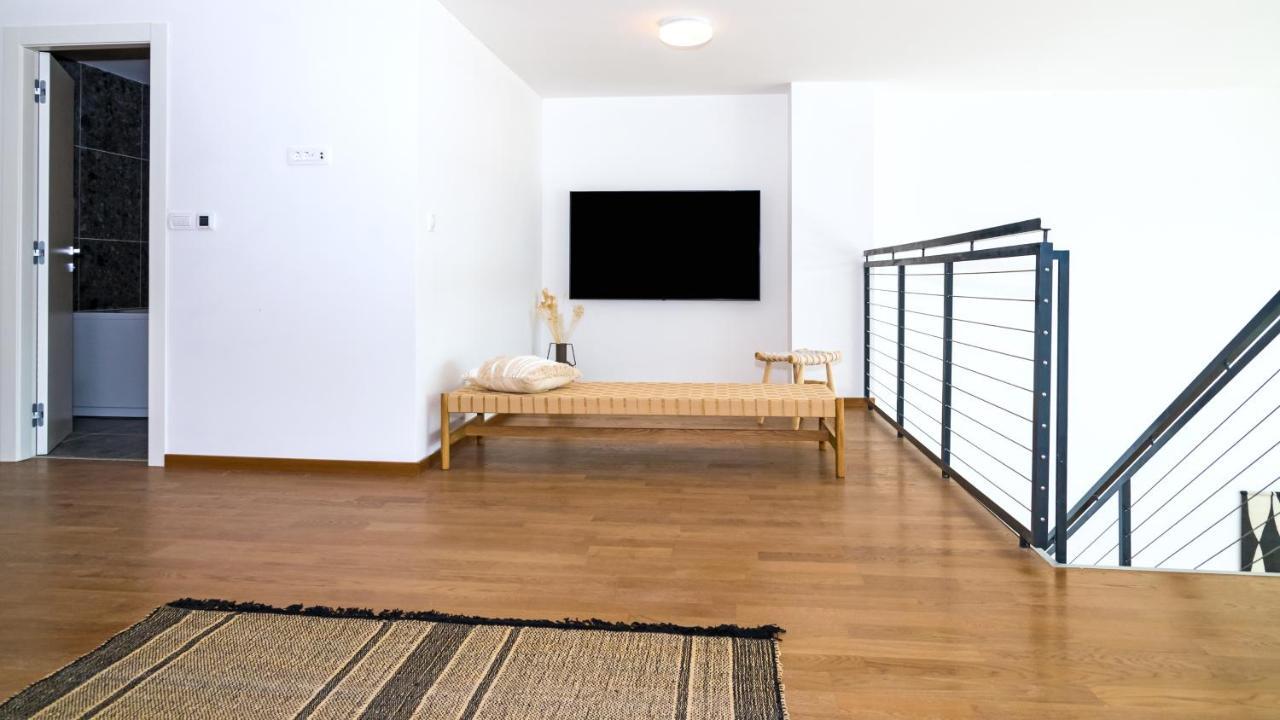 Rivus Apartments Omis Exterior photo